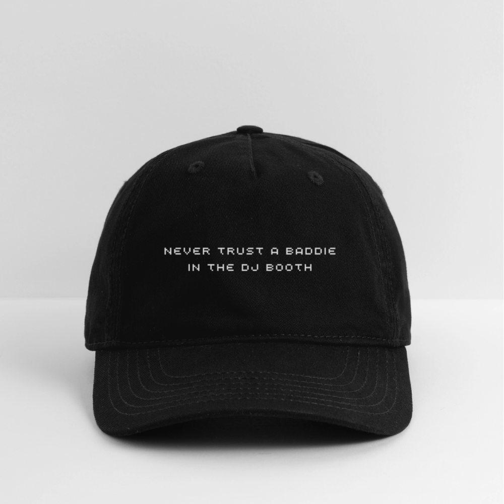 Don't Trust 'Em (Baddie) Hat - black
