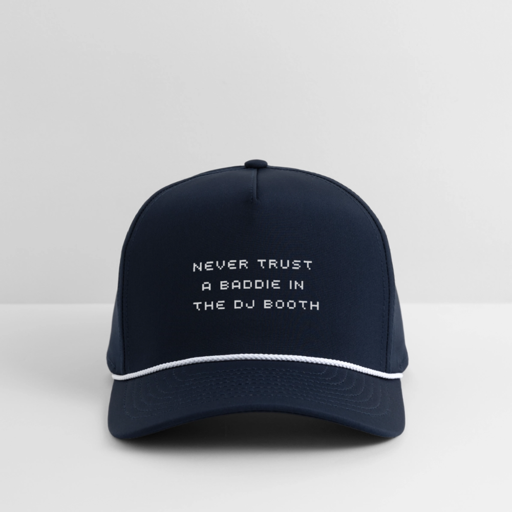 Don't Trust 'Em (Baddie) Hat - navy/white