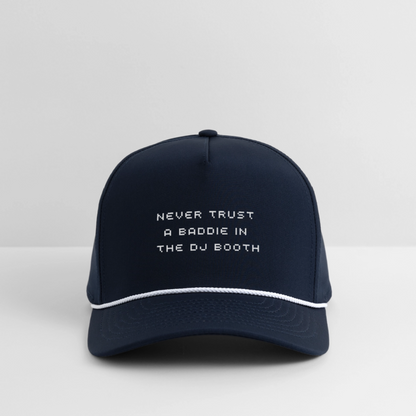 Don't Trust 'Em (Baddie) Hat - navy/white